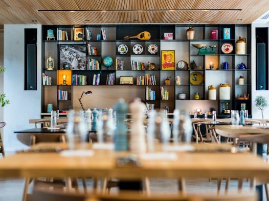 Фото Hotel Indigo Larnaca by IHG