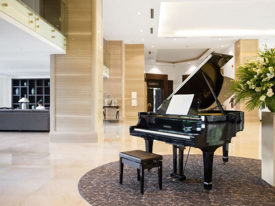 Фото Elegant Suites Westlake