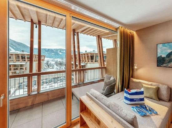 Фото Falkensteiner Hotel Kronplatz