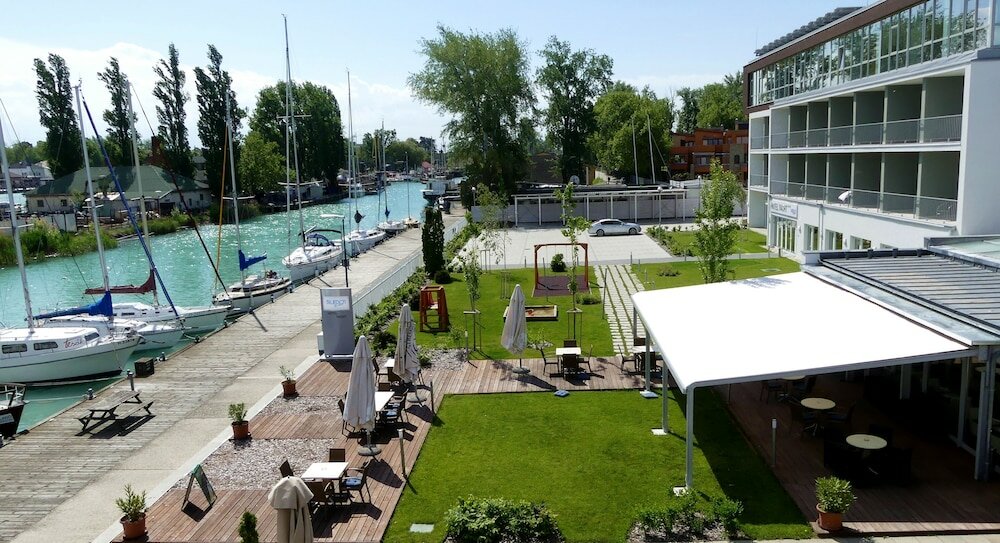 Фото Hotel Yacht Wellness & Business