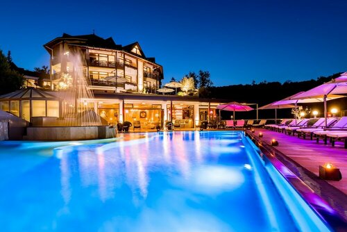 Внешний вид отеля Romantischer Winkel RoLigio & Wellness Resort в Бад-Саксхе, фото 1