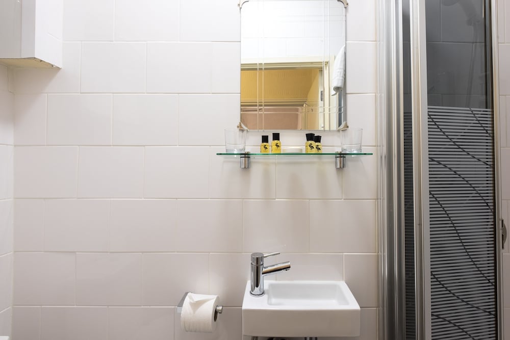 Фото Broomfield House