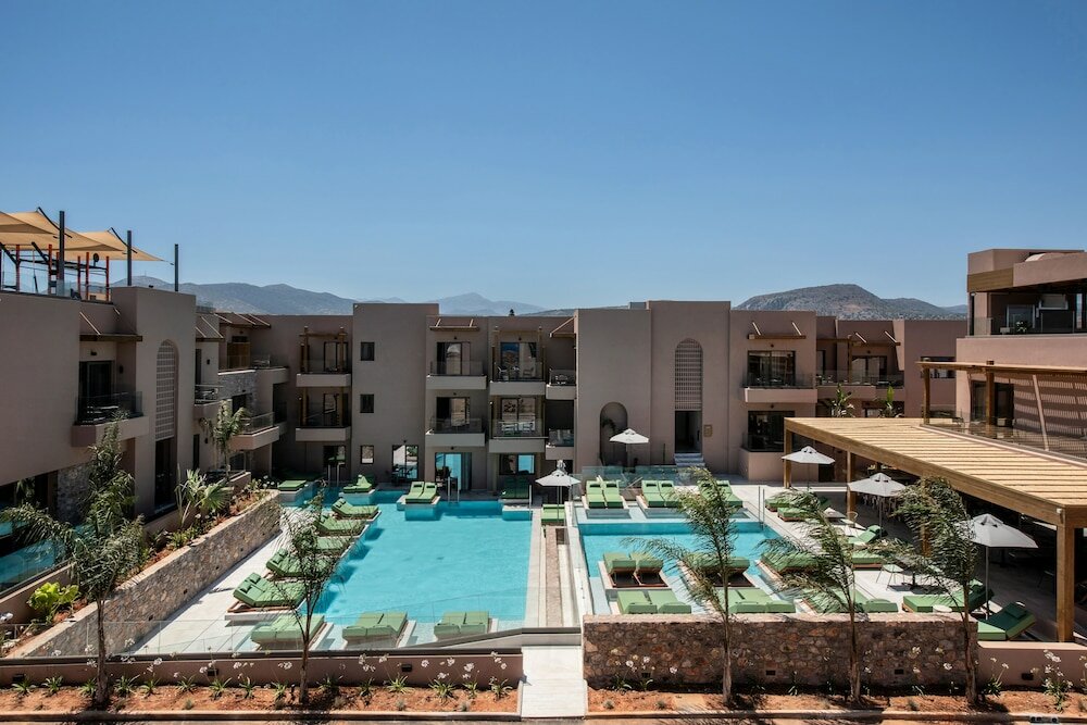 Фото Paralos Venus Suites - Adults Only