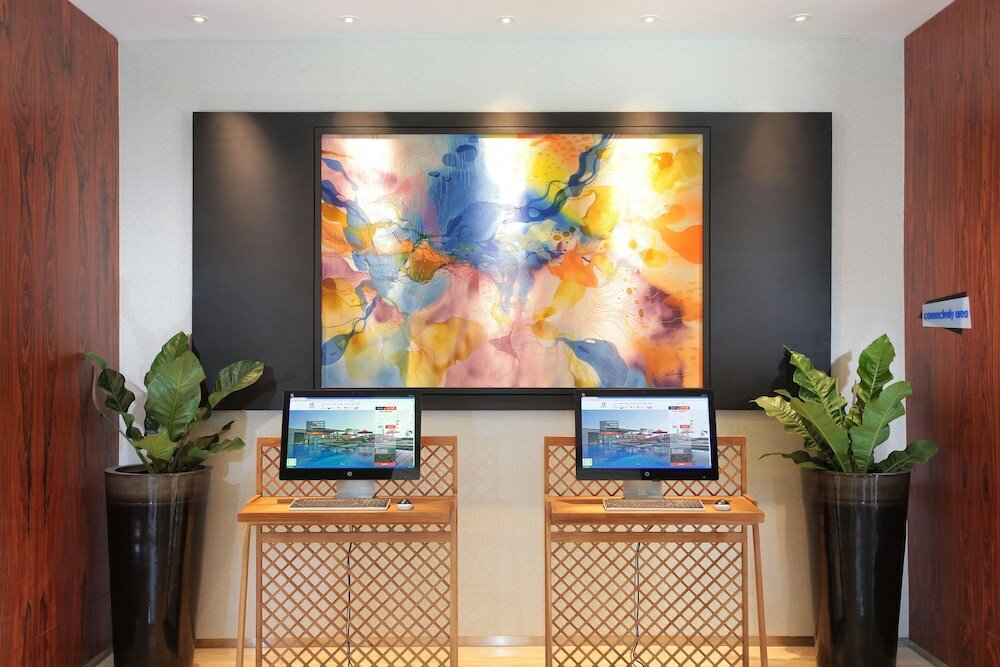 Фото Swiss-Belhotel Pondok Indah