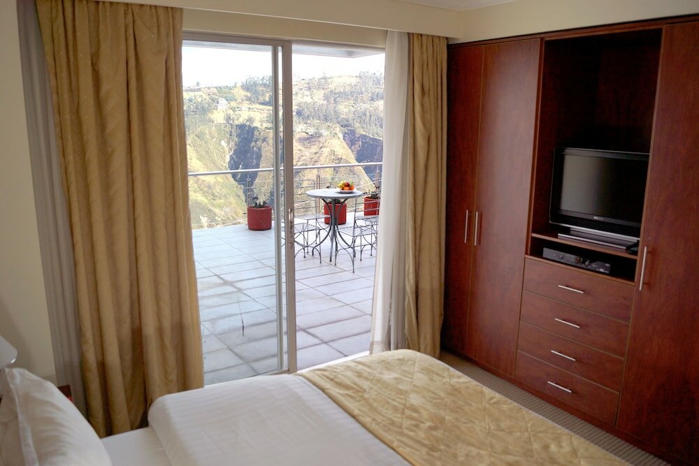 Фото Hotel Stubel Suites and Cafe