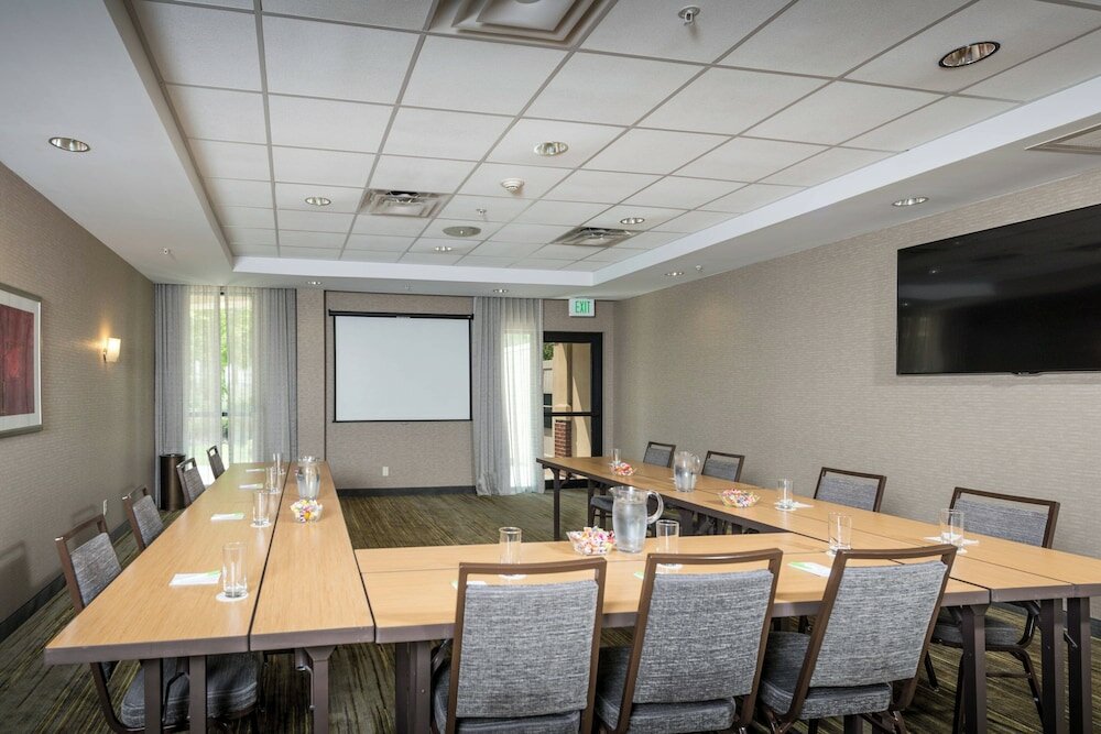 Фото Courtyard by Marriott Bangor