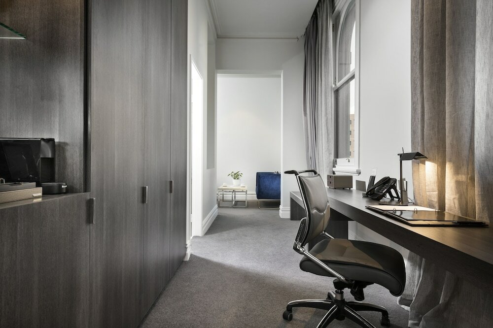 Фото The Melbourne Hotel