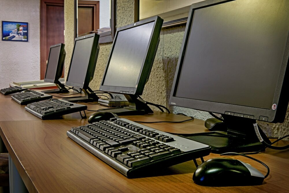 Фото Leandros Hotel