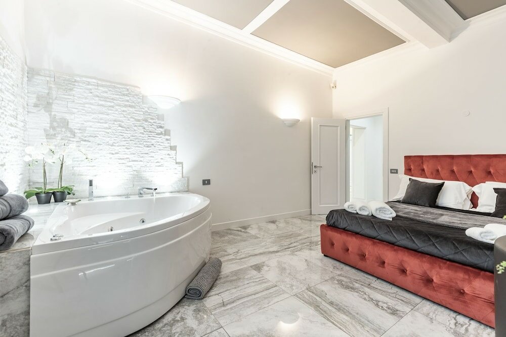 Фото Daphne Luxury Suites