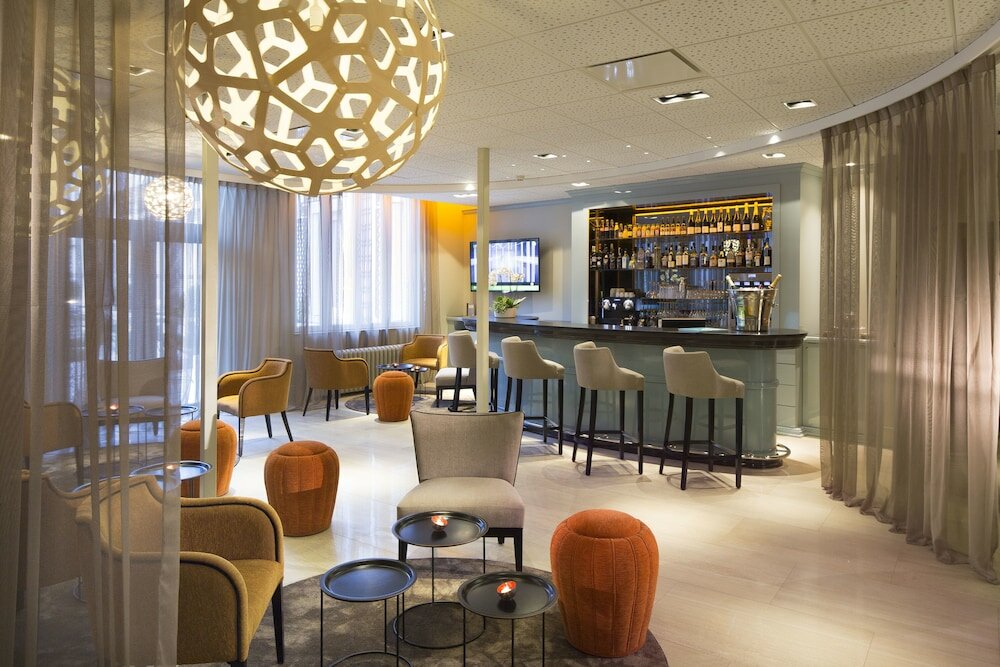 Фото Hôtel Oceania Le Jura Dijon