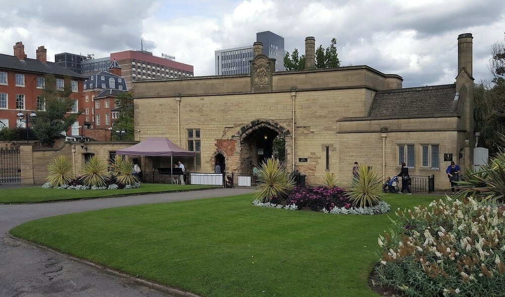 Фото отеля 1