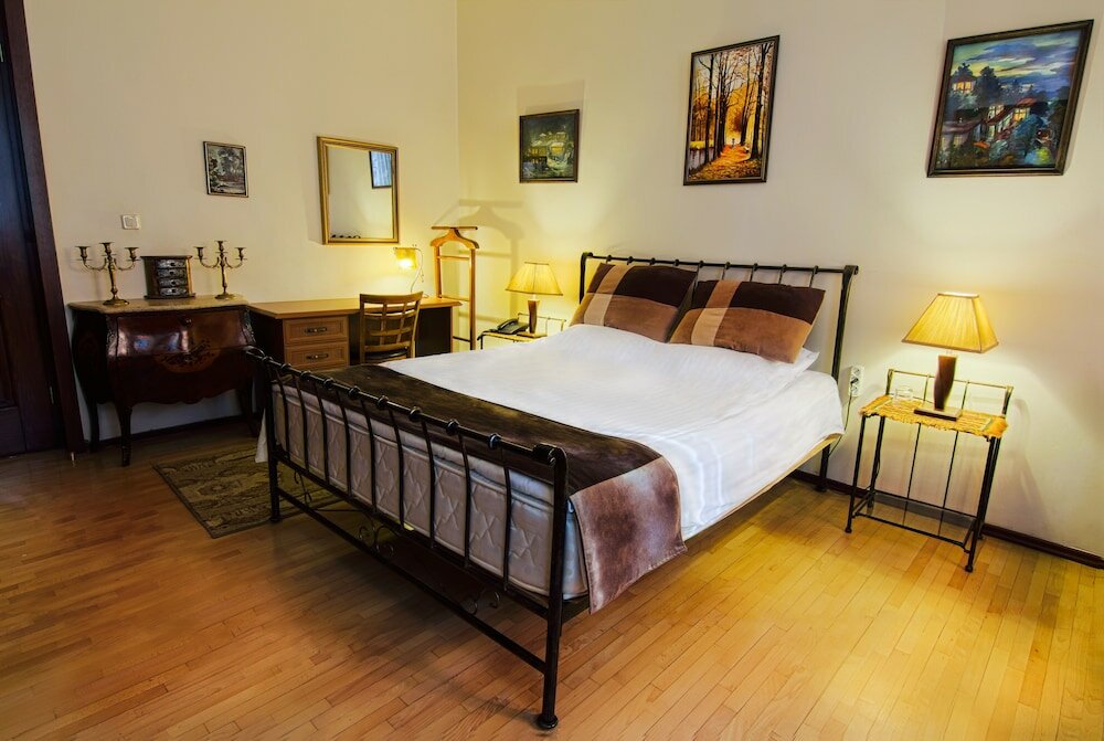 Фото British House