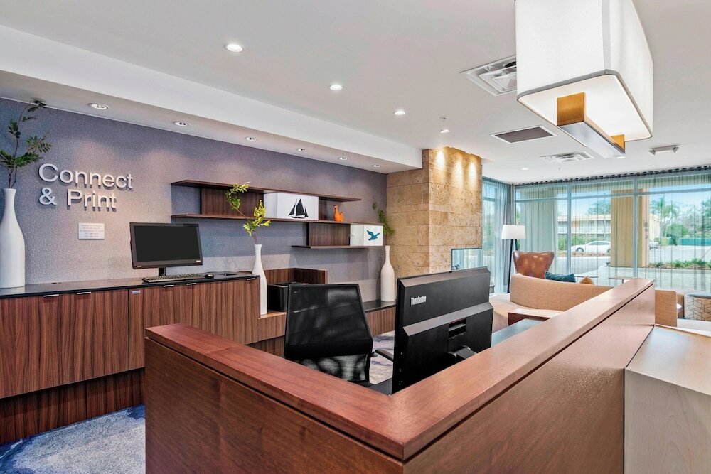 Фото Fairfield Inn & Suites by Marriott St Petersburg North