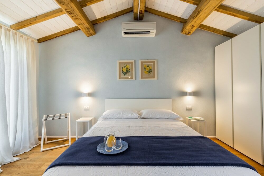 Фото Tenuta Petra Bianca