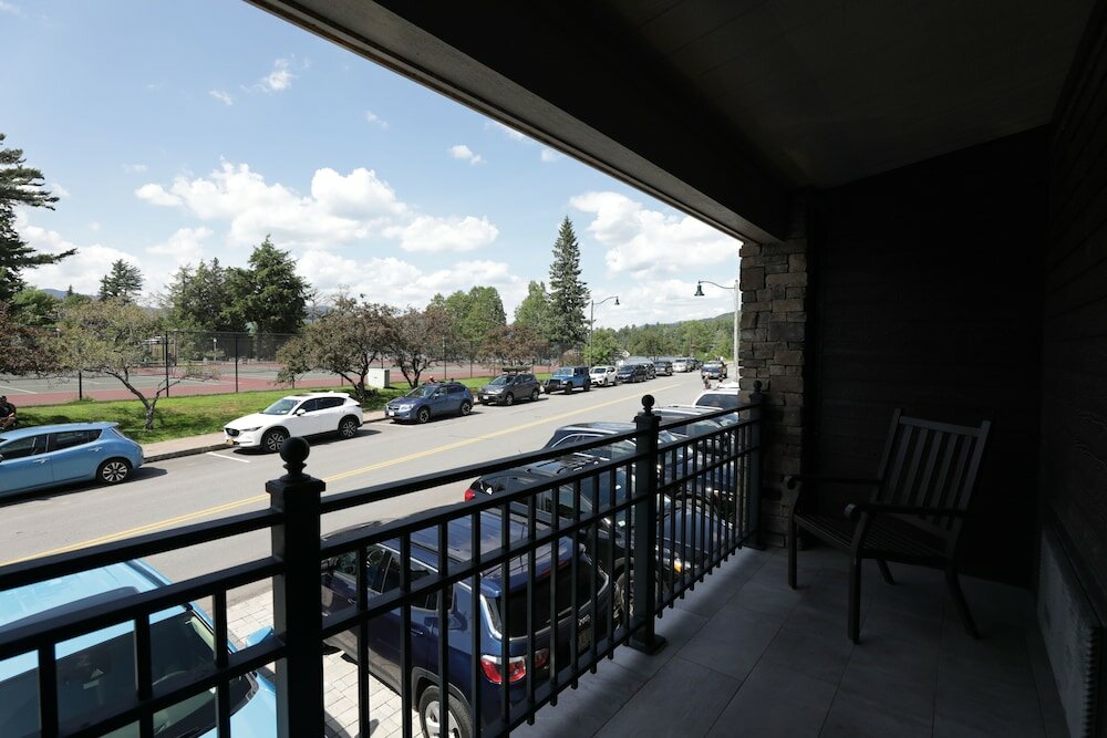 Фото Lake Placid Inn Boutique Hotel