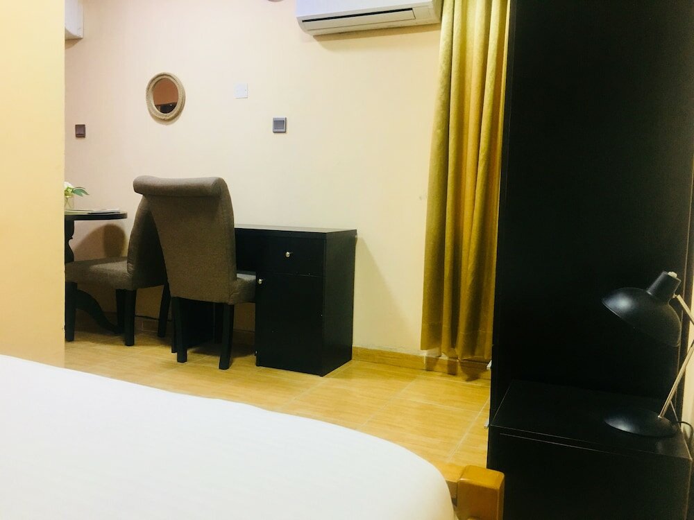 Фото Hillside Gardens