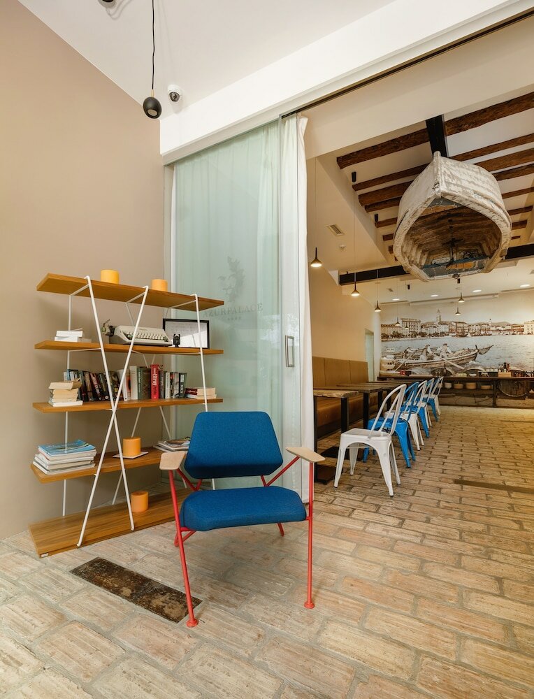 Фото Azur Palace Luxury Rooms