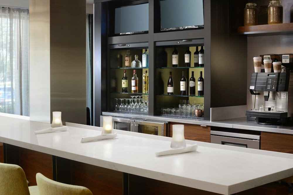 Фото Courtyard by Marriott Dallas Plano Parkway at Preston Road