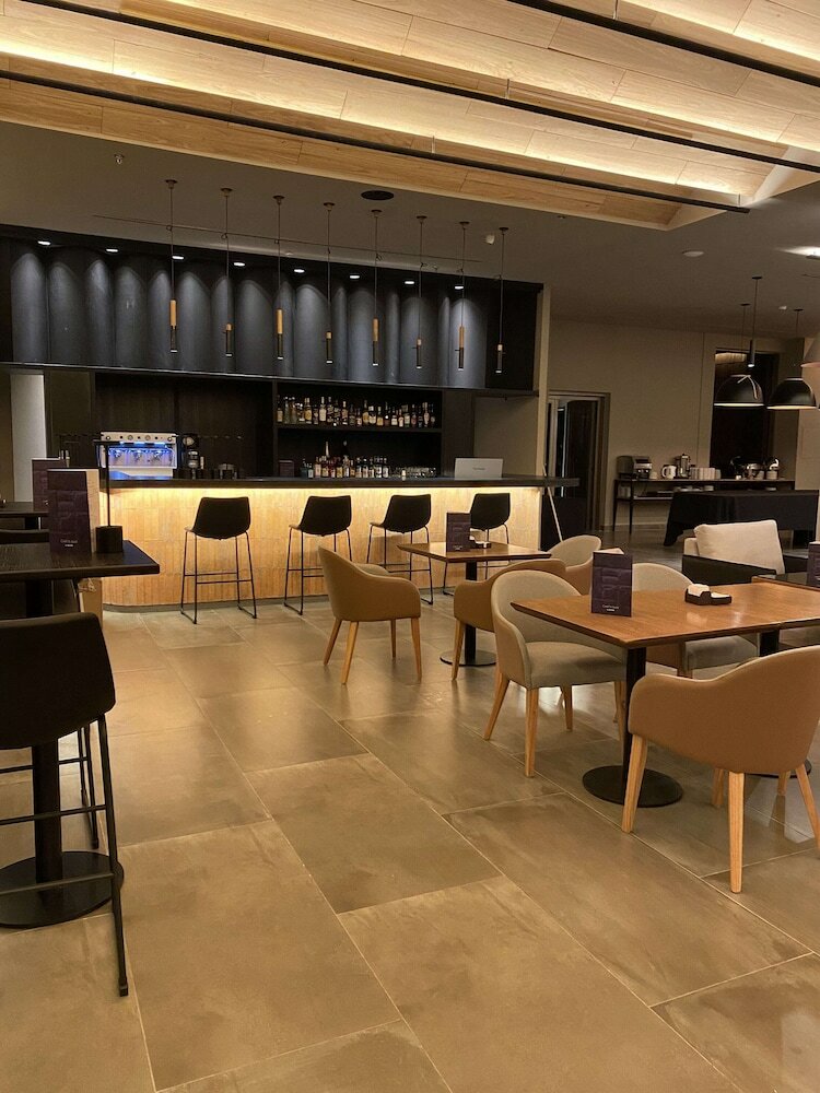 Фото Alejandro i Hotel