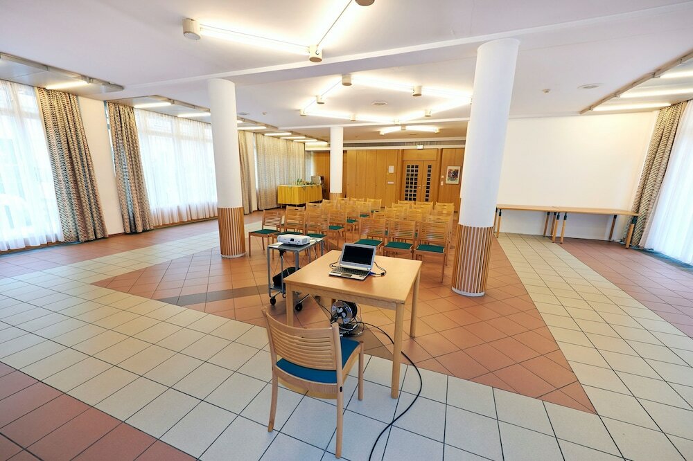 Фото Hotel Kolpinghaus Wien Zentral