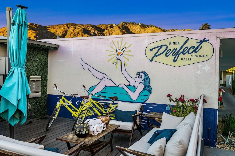 Фото Skylark Hotel