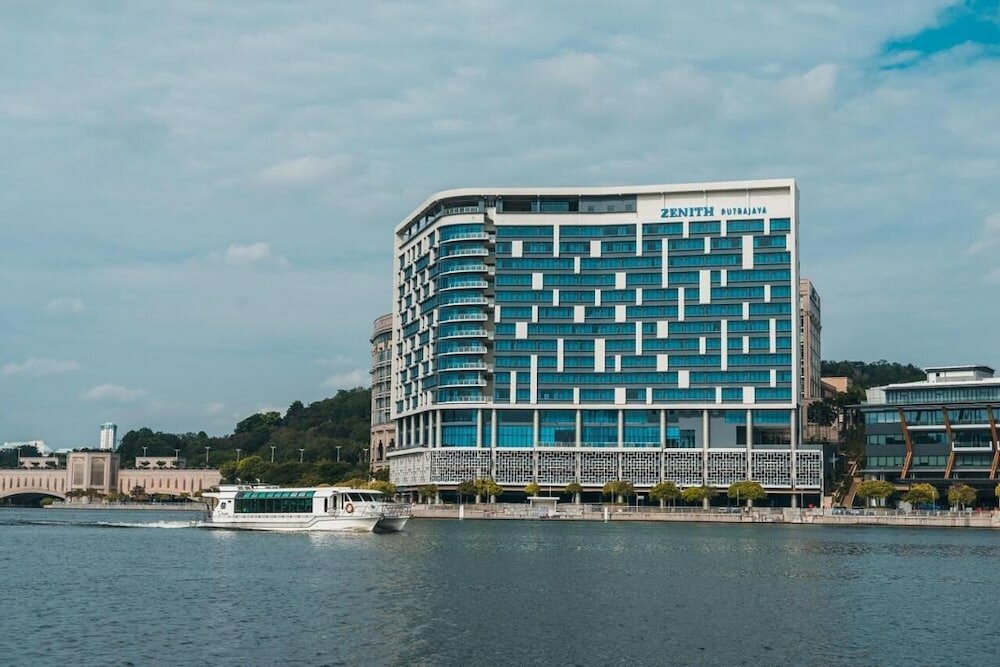 Фото Zenith Hotel Putrajaya