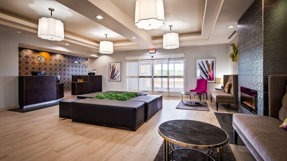 Фото Best Western Plus Dilley Inn & Suites