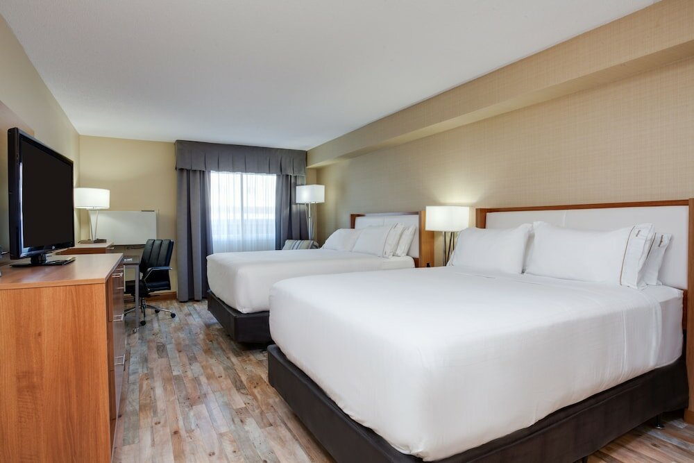 Фото Holiday Inn Express & Suites Fredericton