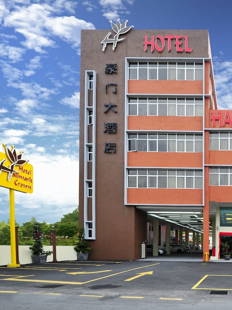 Фото Hallmark Crown Hotel