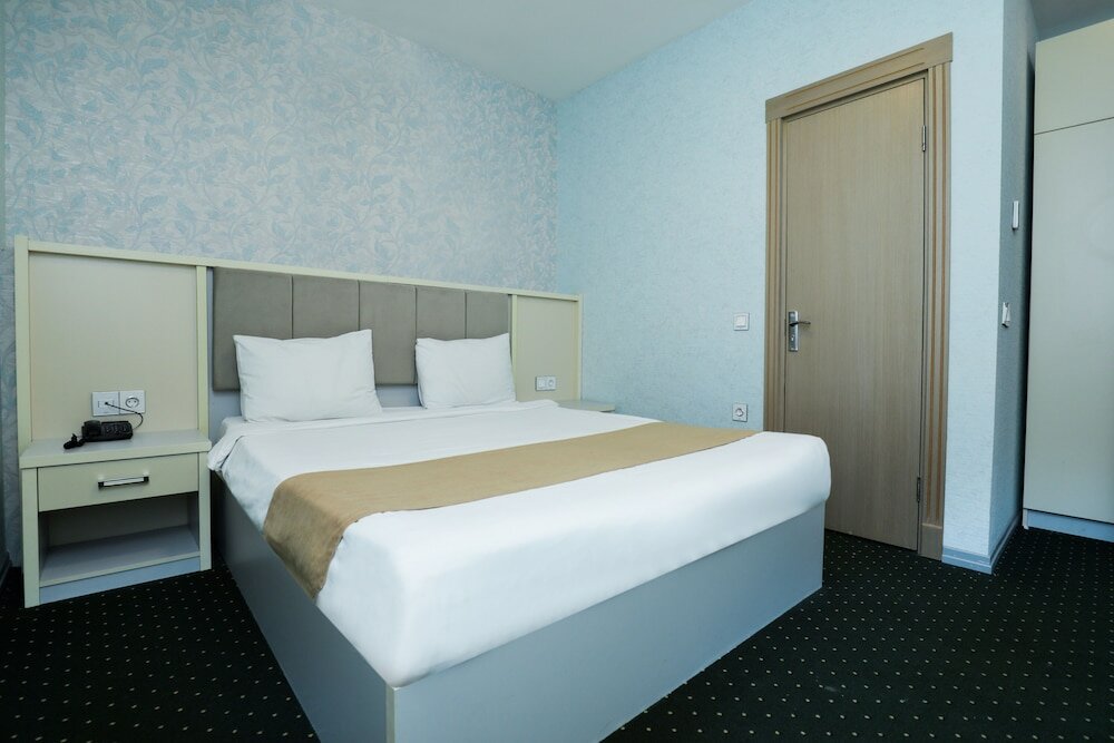 Фото Altus Hotel Baku