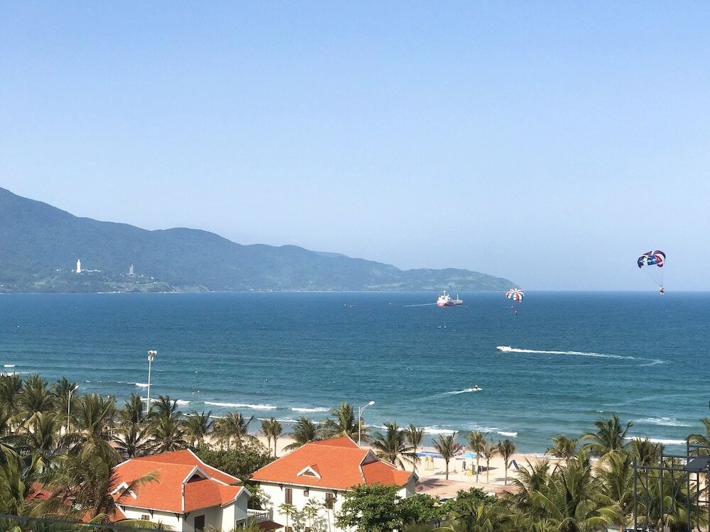 Фото Sala Danang Beach Hotel