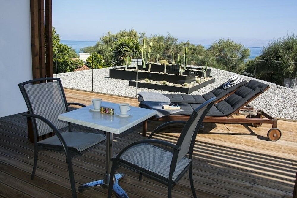 Фото Ionian Eye Design Studios & SPA