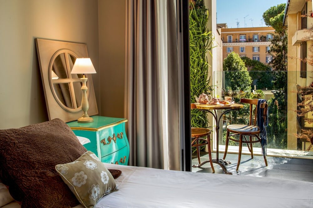 Фото The B Place