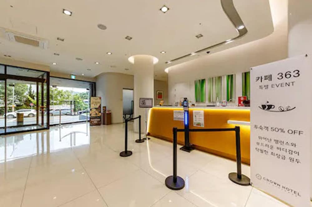 Фото Crown Hotel Changwon