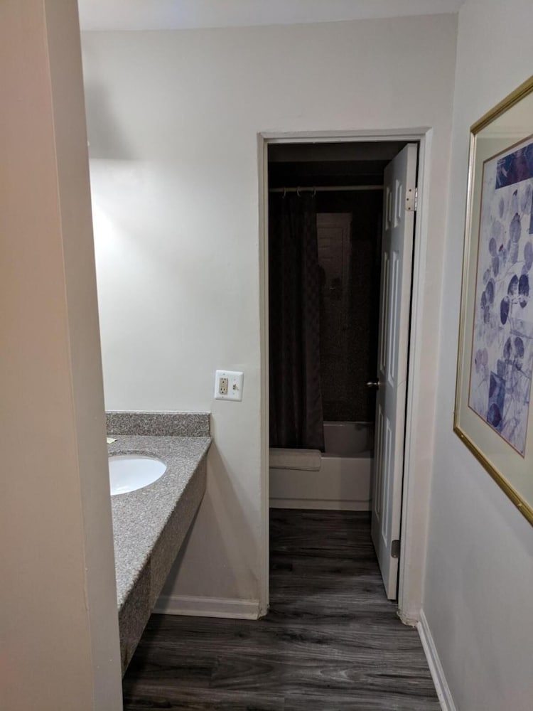 Фото Skylark Motel