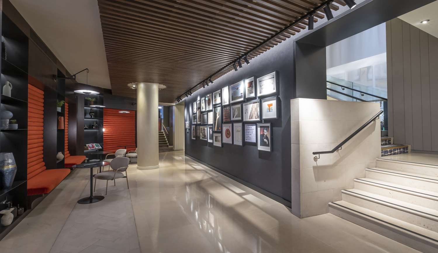 Фото The Morrison Dublin, Curio Collection by Hilton