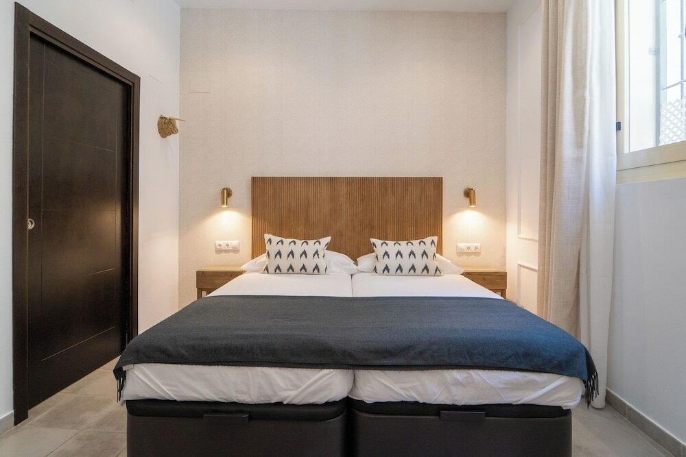 Фото La Siesta Málaga Guesthouse