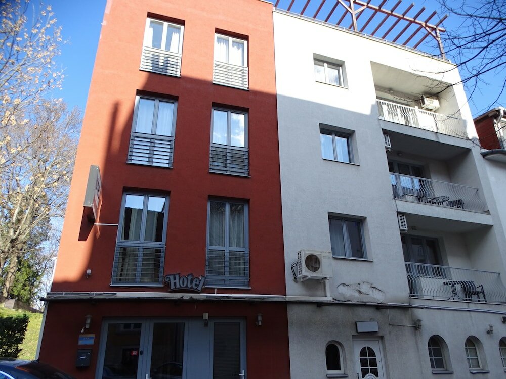 Фото Hotel Papillon