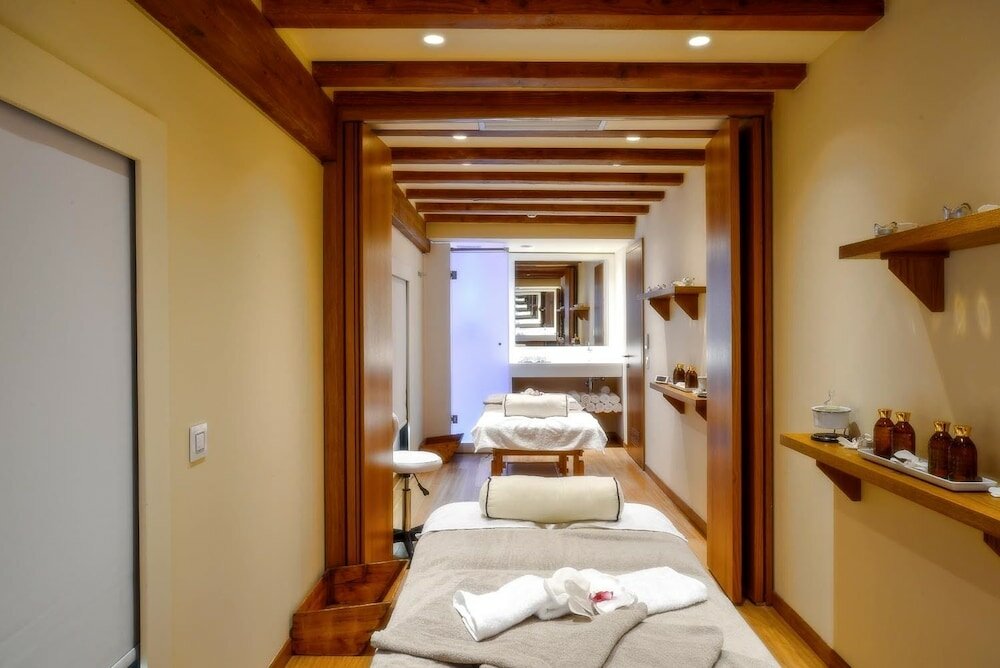 Фото Hydrama Grand Hotel