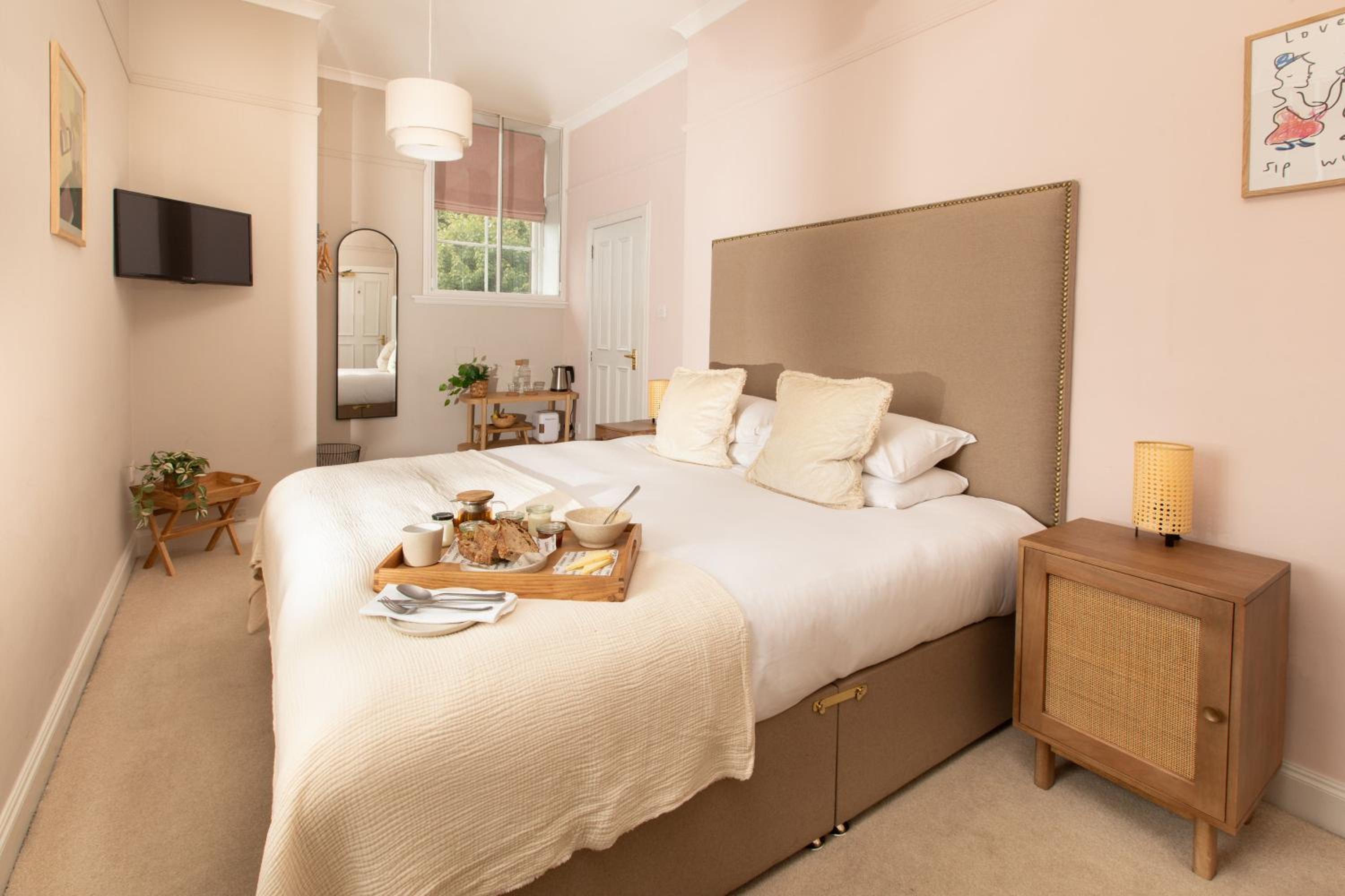 Фото Cathedral House Hotel