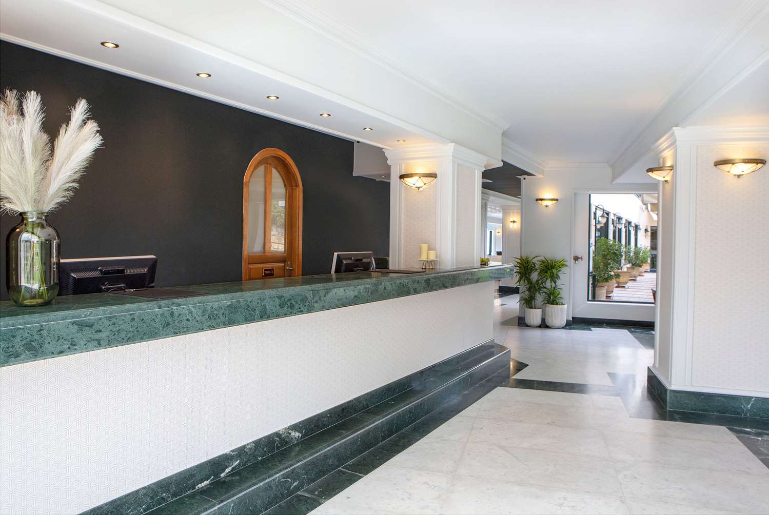 Фото Zeus Essence Ramada by Wyndham Athens