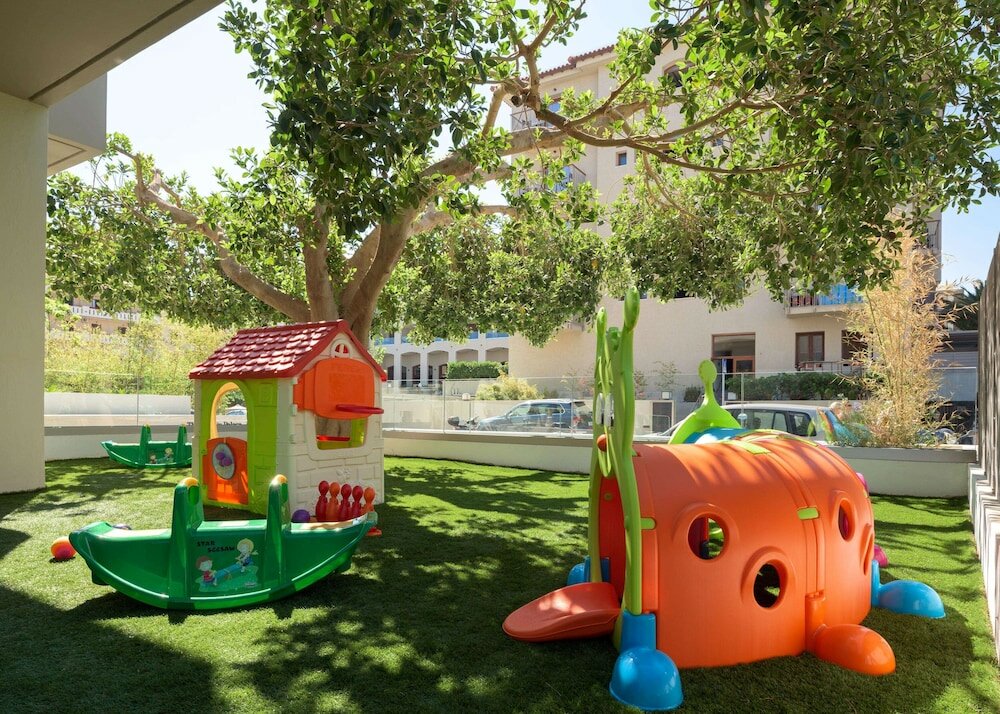 Фото Theartemis Palace Hotel