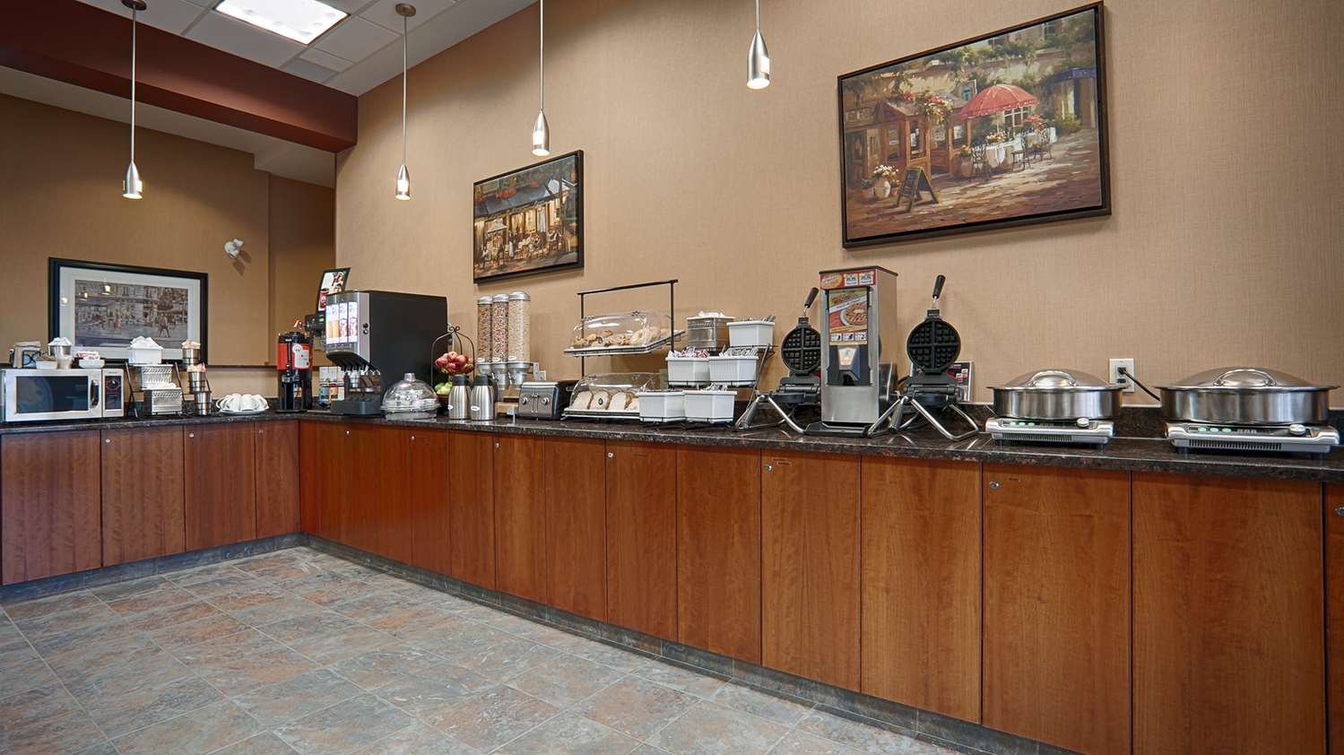 Фото Best Western Plus Chateau Inn Sylvan Lake