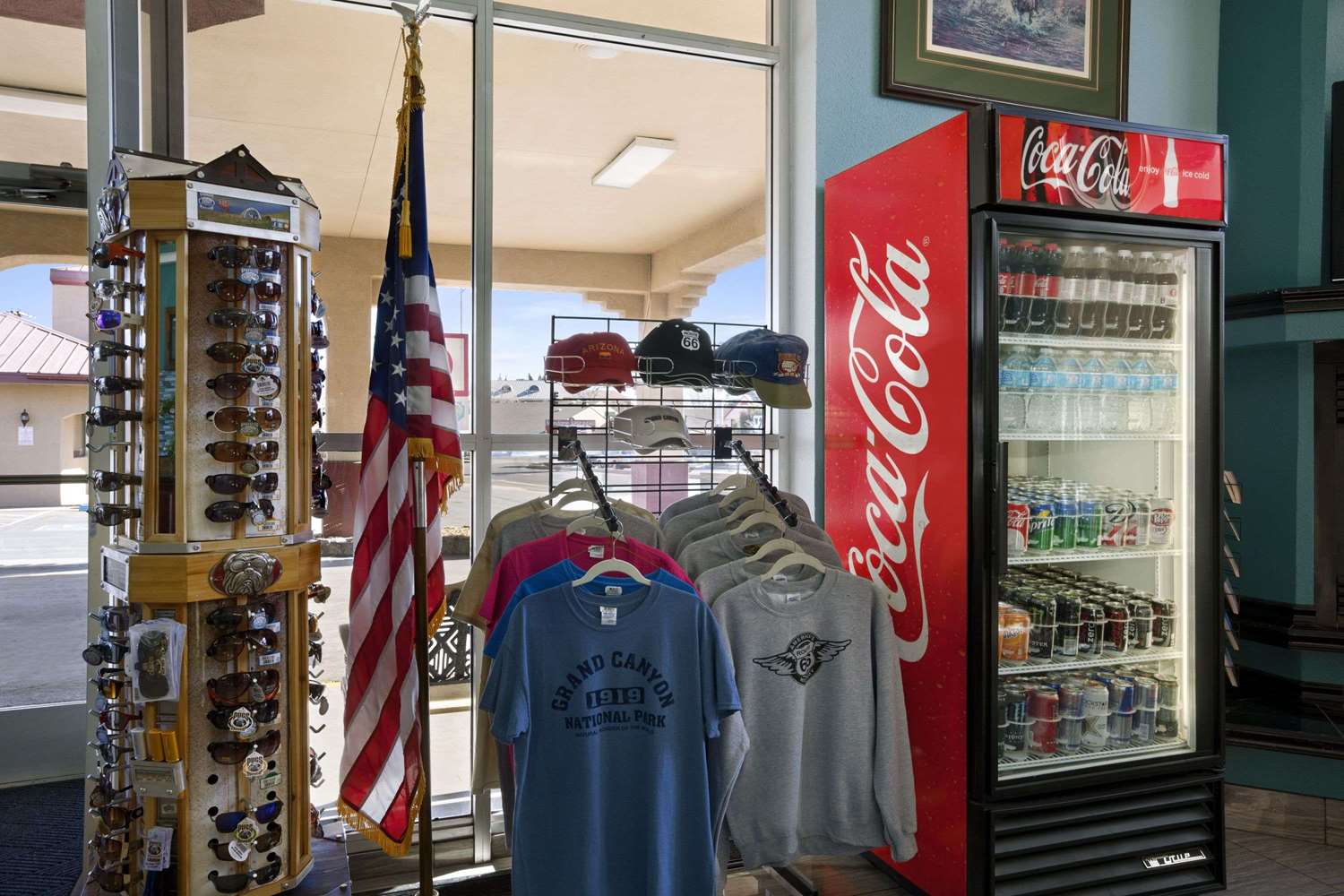 Фото Super 8 by Wyndham Conference Center NAU/Downtown