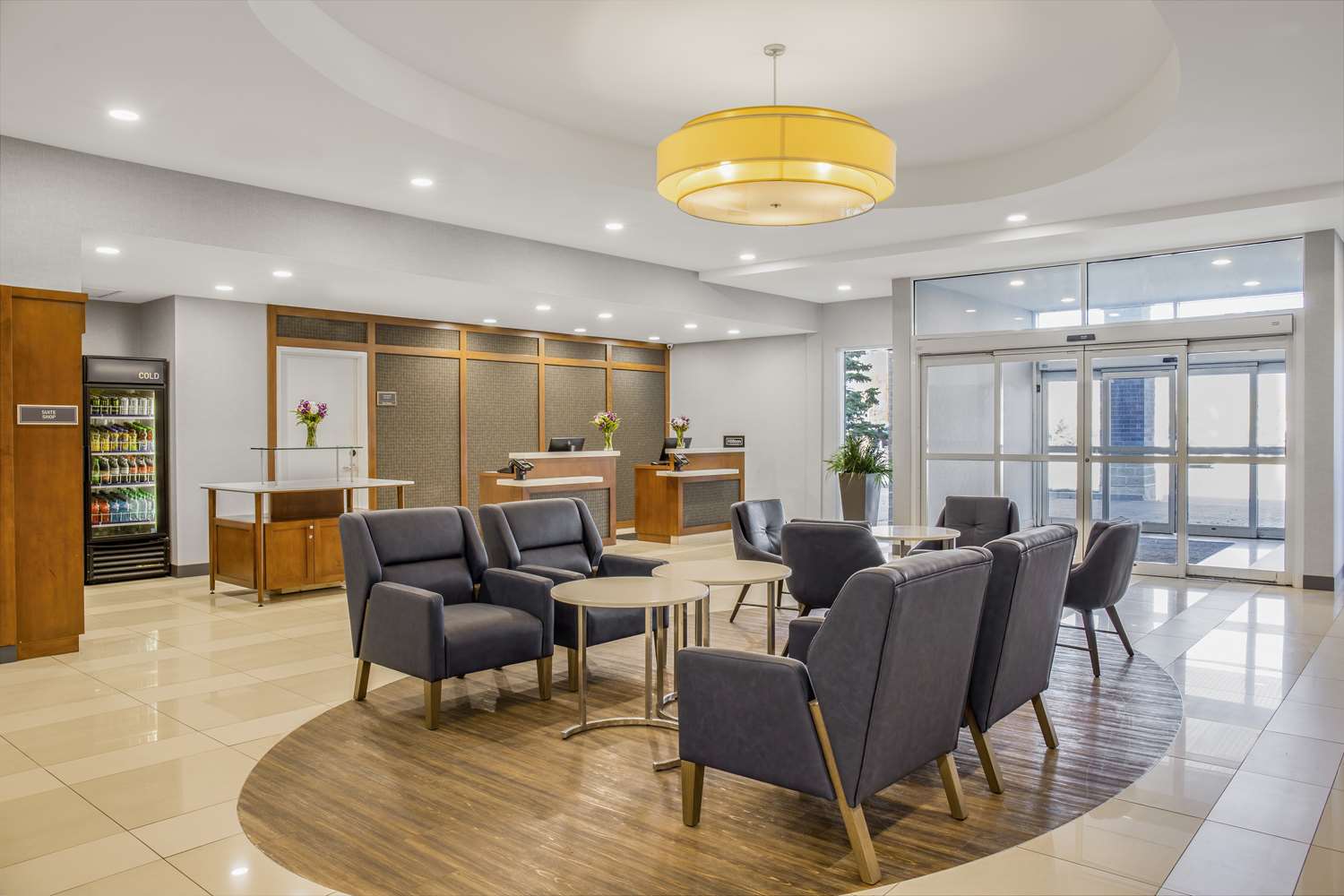 Фото Homewood Suites by Hilton Winnipeg Airport Polo Park MB