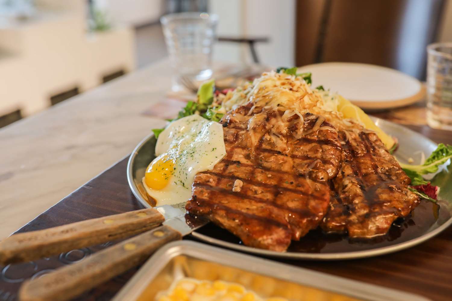 Фото Whistle Lark