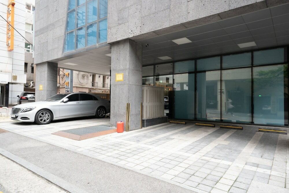 Фото H Avenue Hotel Gangnam Yeoksam