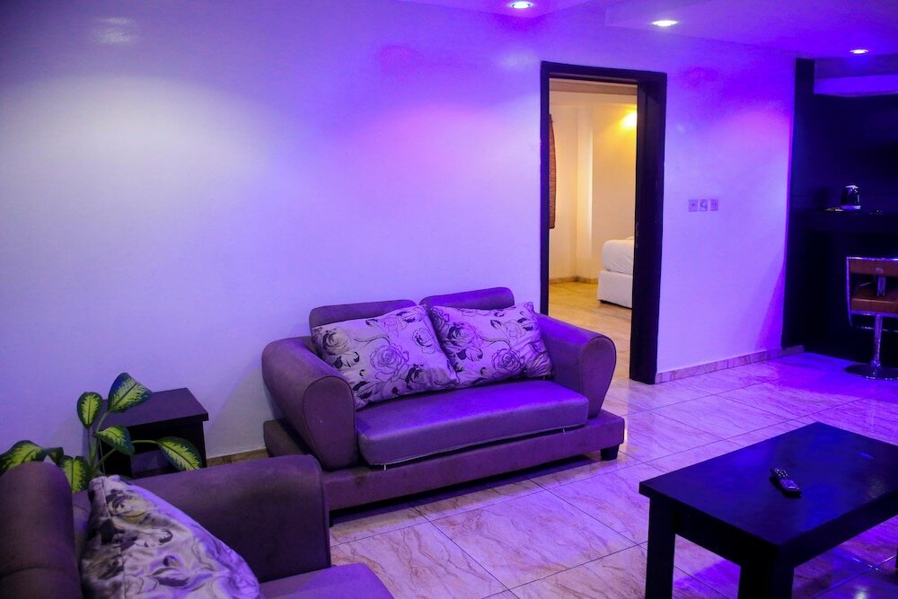 Фото Bluenest Hotel