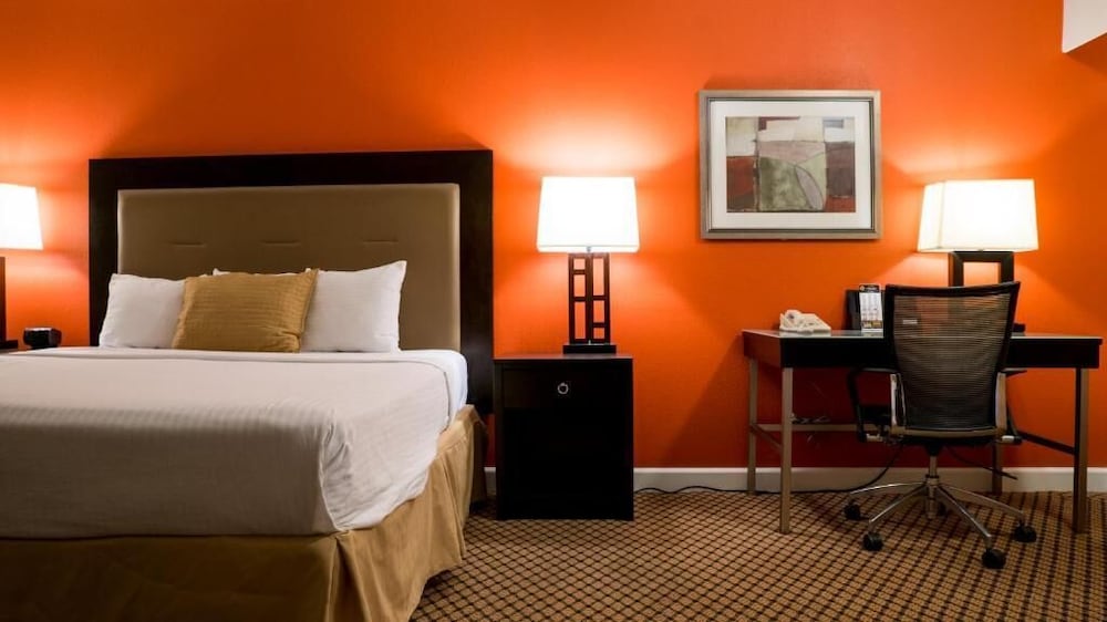 Фото Motel 6 Anaheim Hills