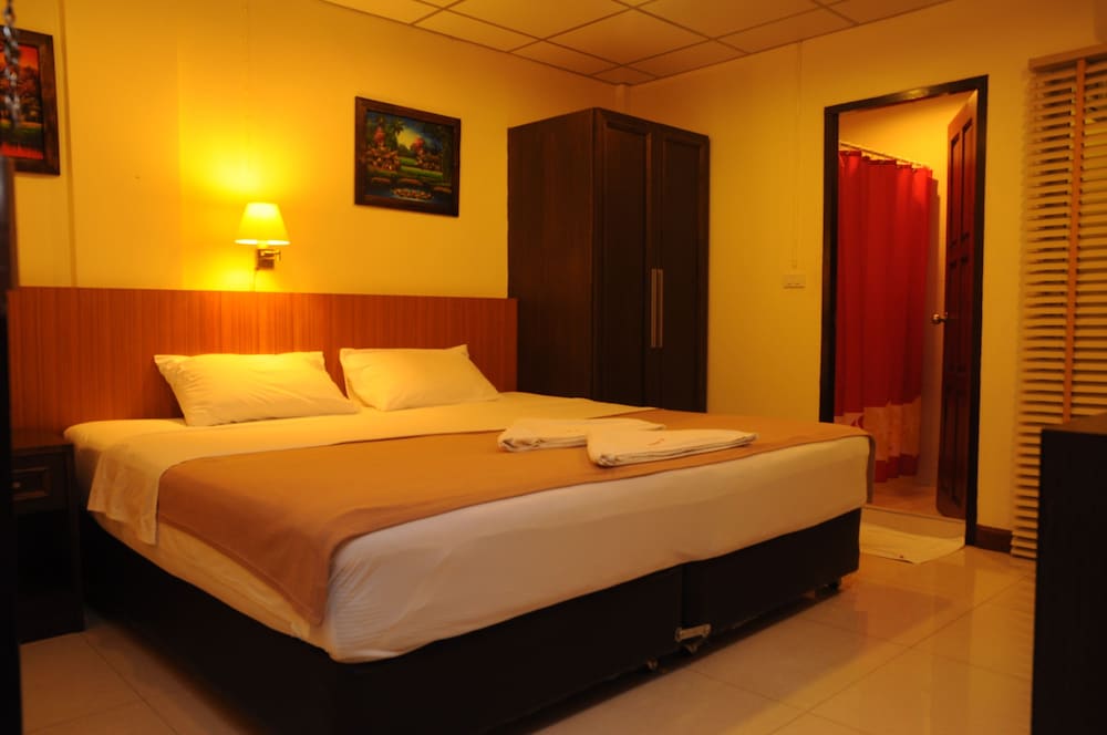 Фото Lodge 61 Bed & Breakfast Hotel